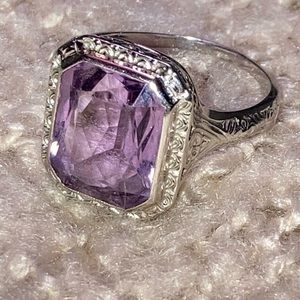 *SOLD* Amethyst 14kt White Gold Ring